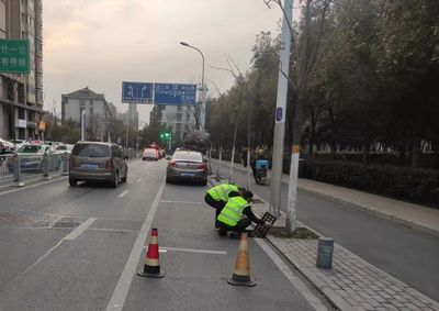 蜀山區“一橋、一路、一設施”榮獲合肥市“扁鵲杯”獎，樹立道路設施典范